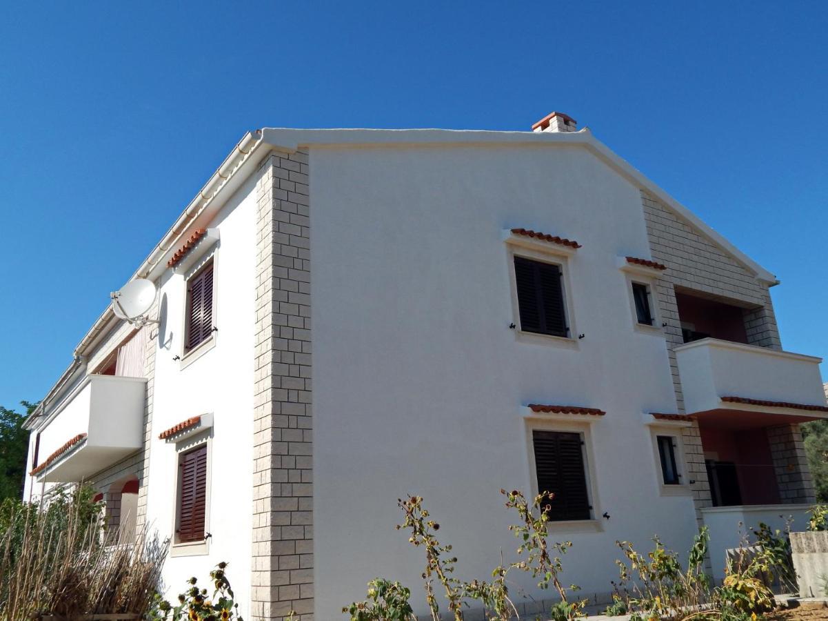Apartments With A Parking Space Pag - 11358 Pag Town Exterior photo
