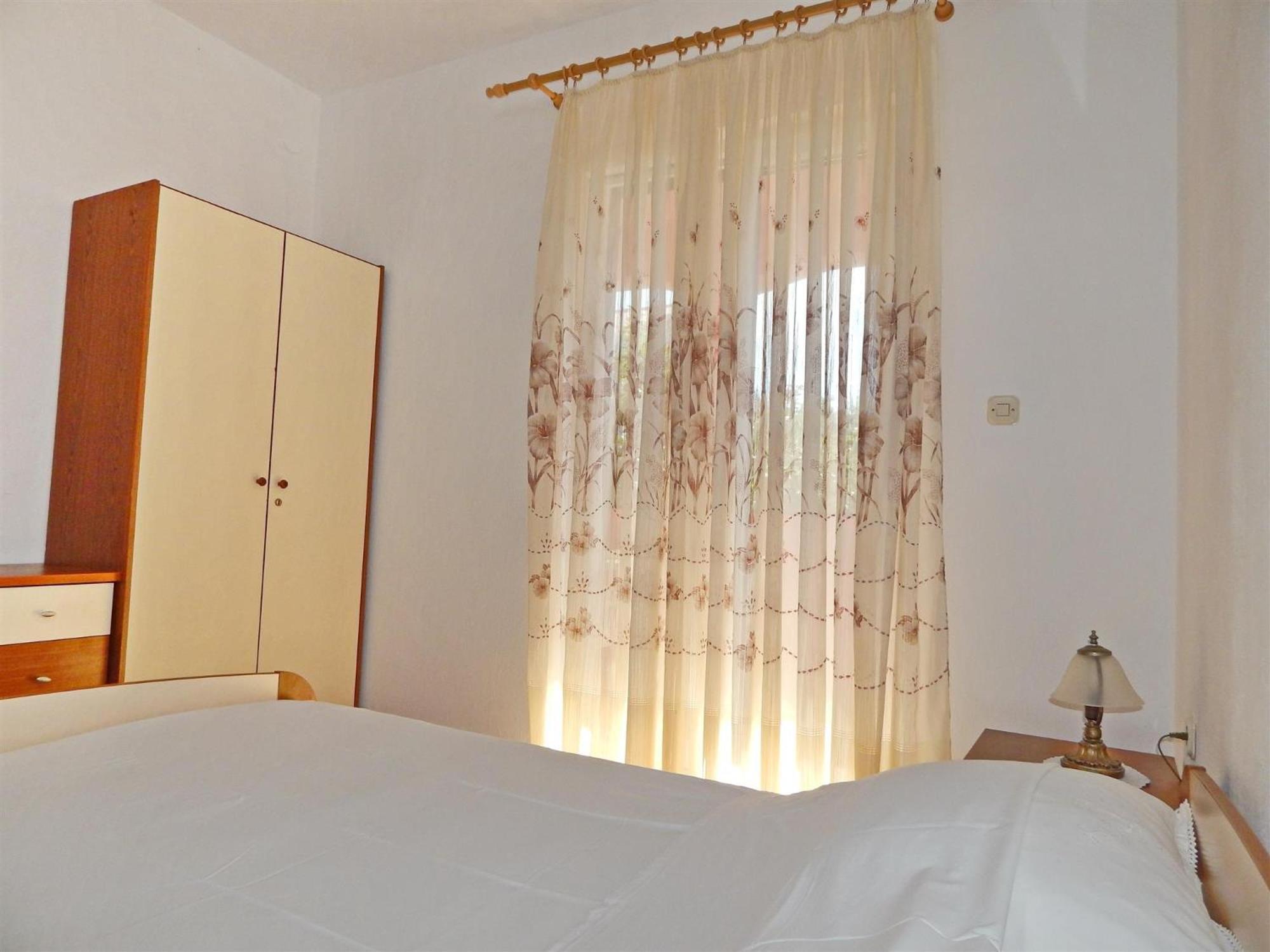 Apartments With A Parking Space Pag - 11358 Pag Town Room photo